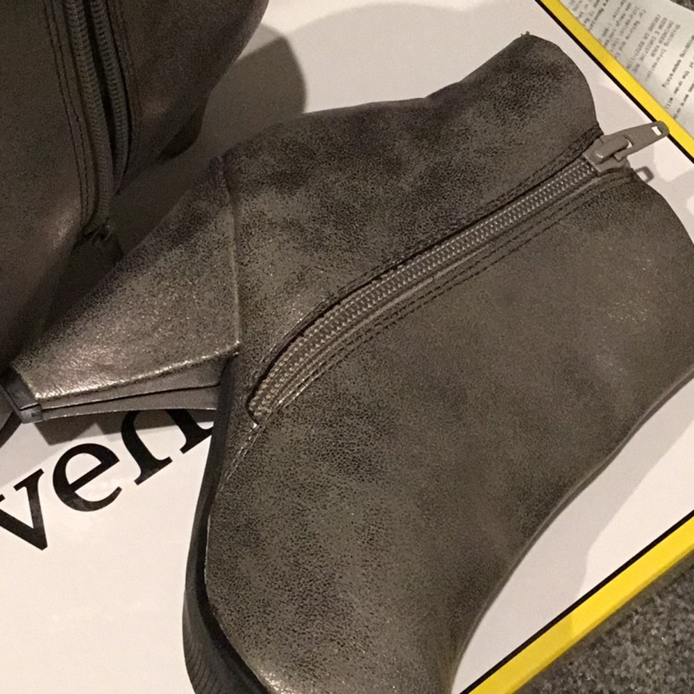 Boot heels - Picture 3 of 6